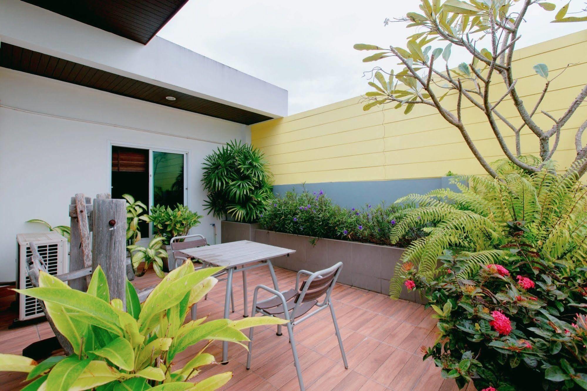 Rhienchai Place Hotel Surat Thani Exterior foto