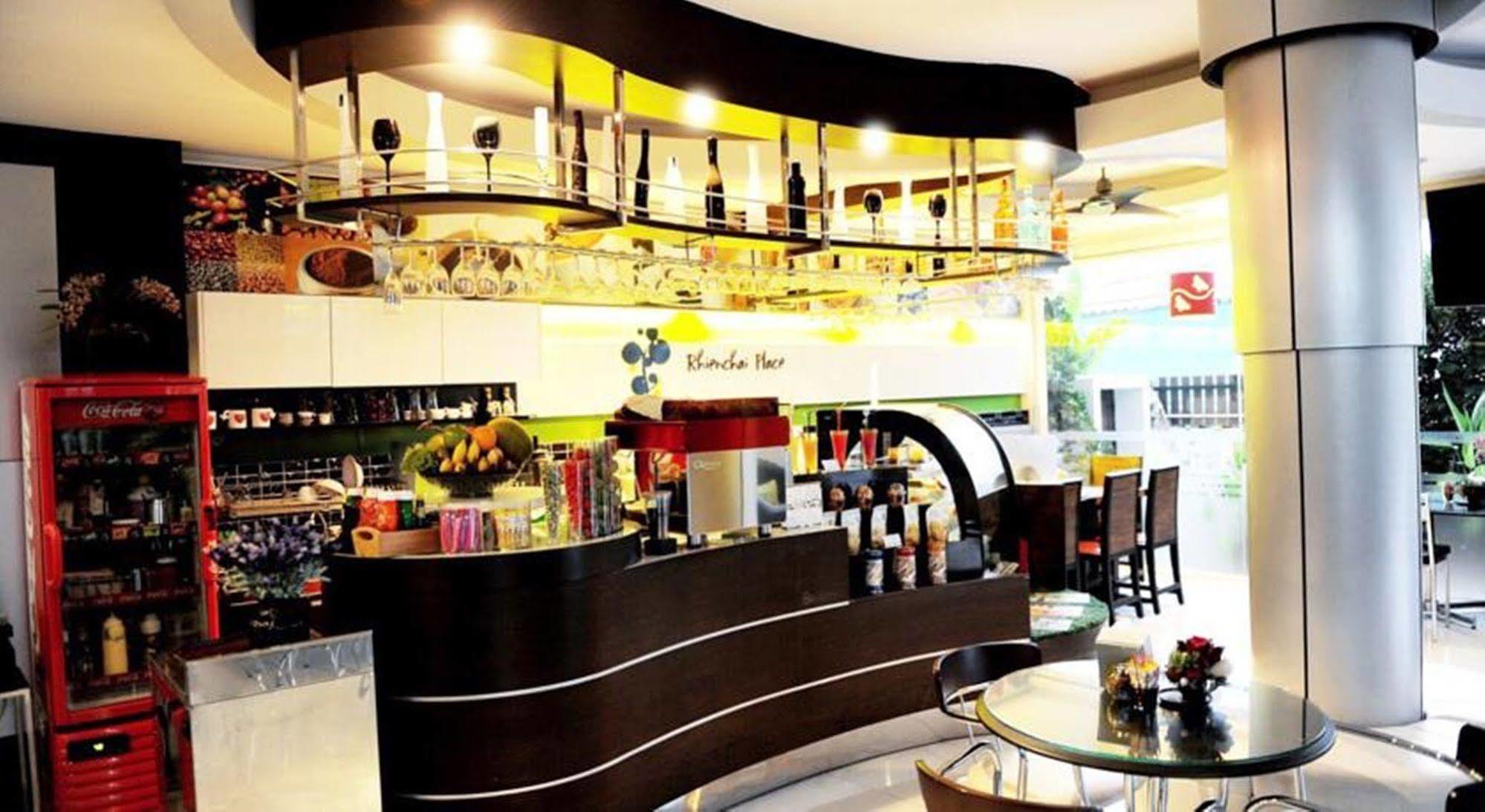 Rhienchai Place Hotel Surat Thani Exterior foto
